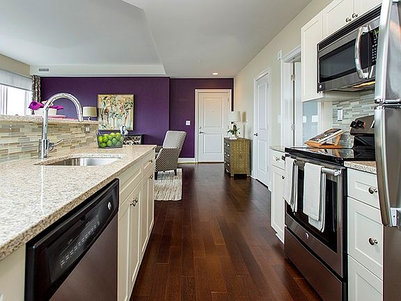 5th image of 234 N Columbus Blvd #1216