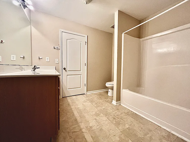 1659 Tailmore Ln — Photo 37
