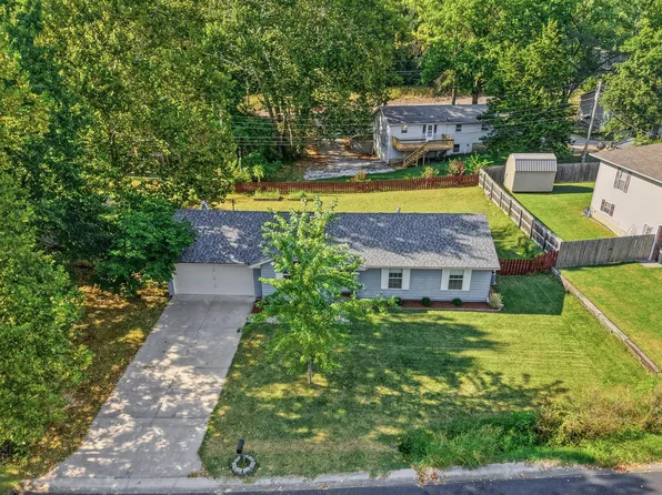901 W Prairieview Dr, Columbia, MO 65202