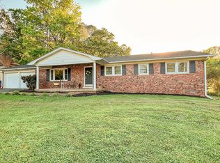 271 Hilltop Rd, Bowling Green, KY 42101