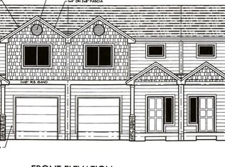 13 Giovanni Ct, Troy, NY 12180