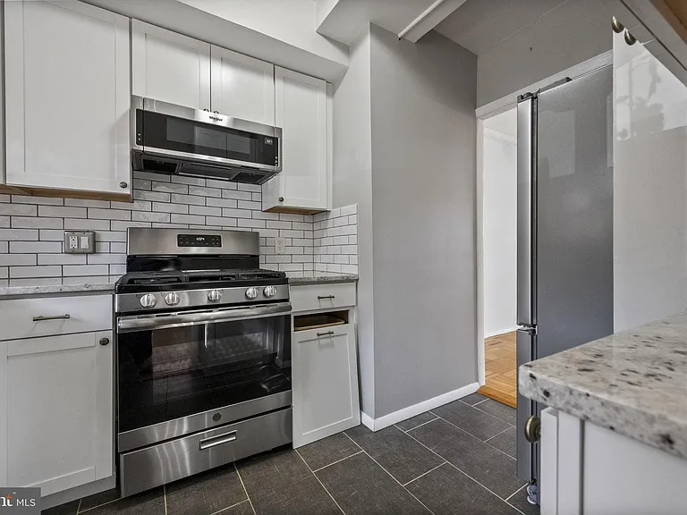 1635 Ripon Pl — Photo 11