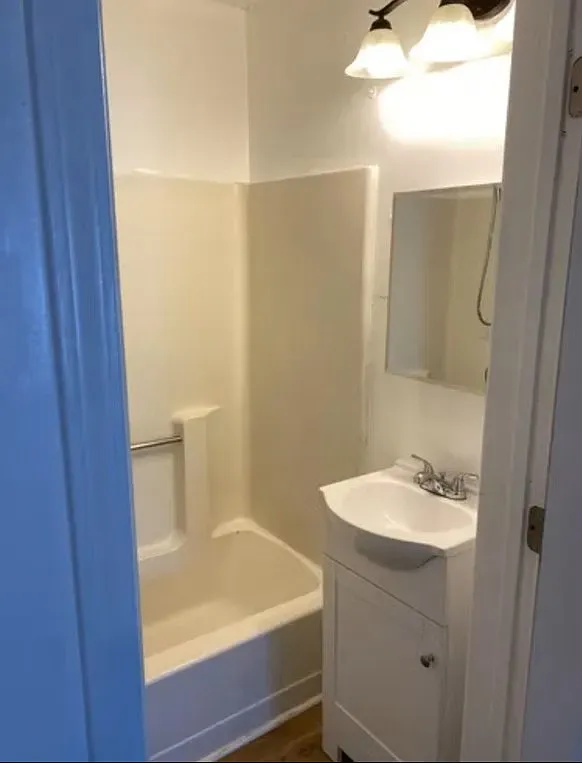116 W. Collins Court — Photo 4