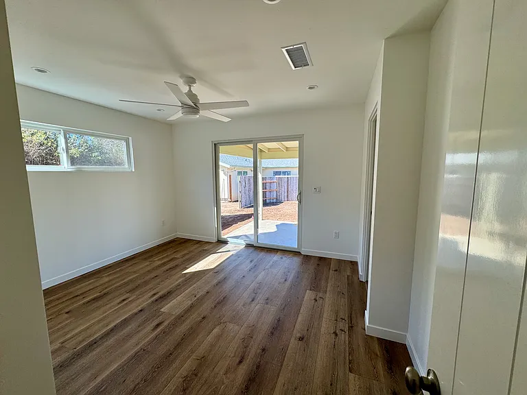 81 Richford Ln — Photo 22