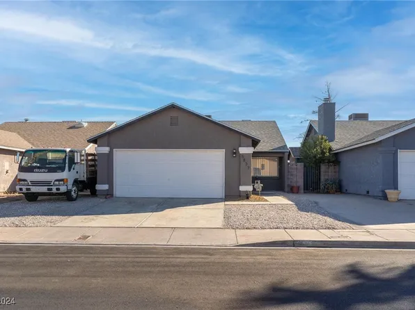 5837 Natures Dr, Las Vegas, NV 89122