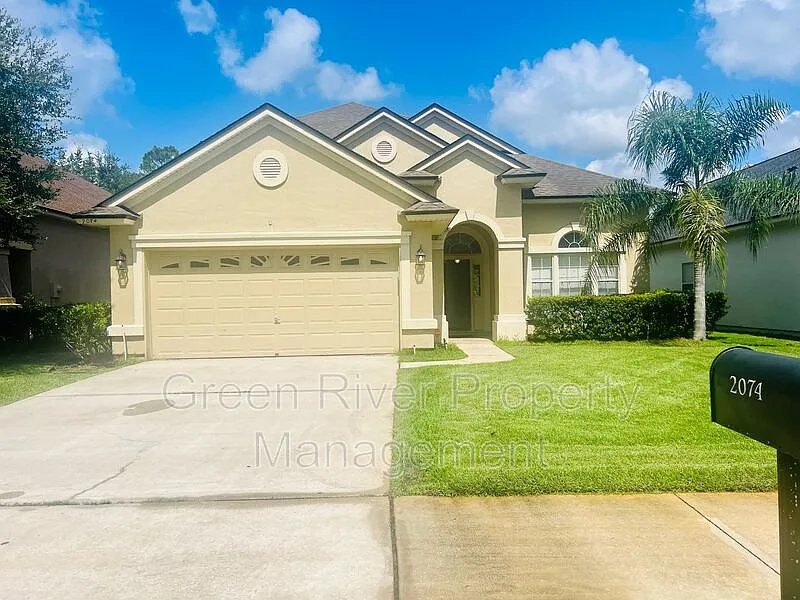 4 bed, 3.0 bath, 2313 sqft, $2,400 — Photo 3