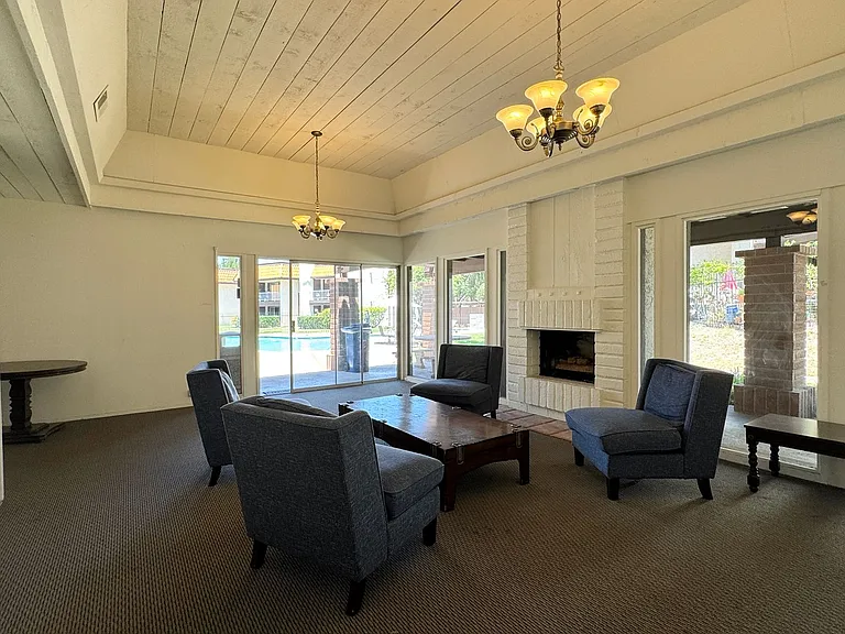 6878 Navajo Rd #25 — Photo 32
