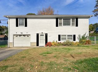 379 Scott Rd, Waterbury, CT 06705