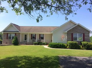 379 Clear Creek Rd, Crossville, TN 38571