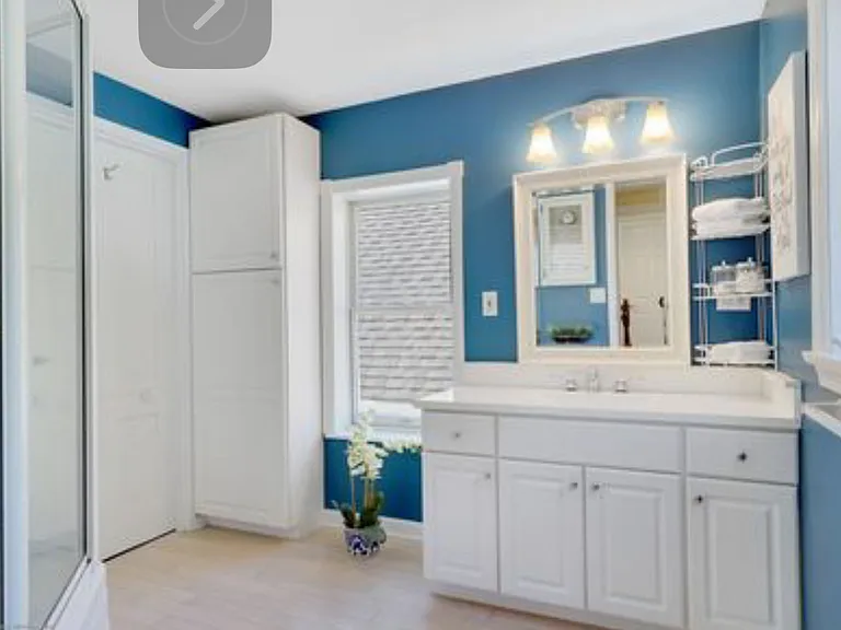 564 Winding River Ln — Photo 13