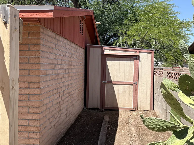 Shed 2