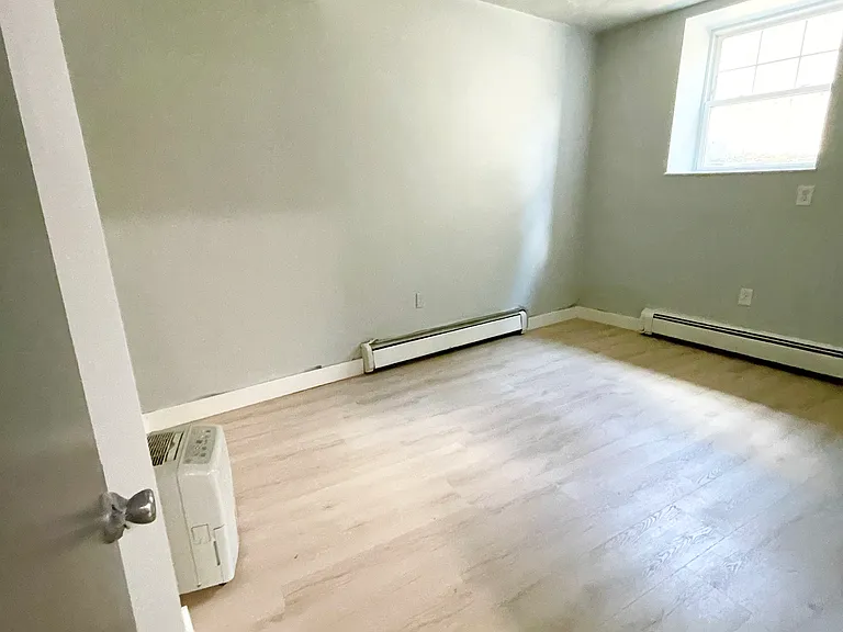 135 Main Street — Photo 9