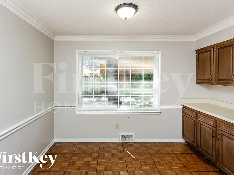 6991 Dashwood Dr — Photo 6