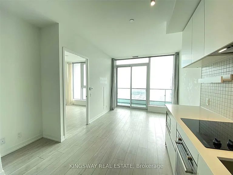 898 Portage Pkwy #Penthouse 05 — Photo 6