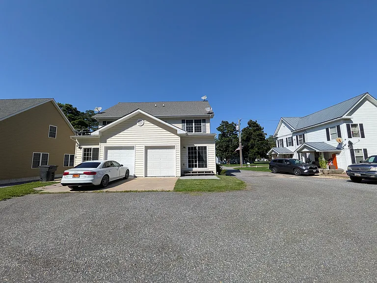 310 Del Rhodes Ave #A — Photo 26