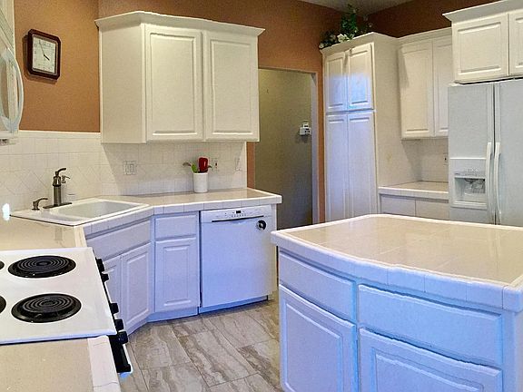 Large Kitchen