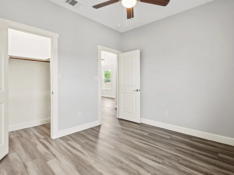 2308 Bloomfield Dr — Photo 22
