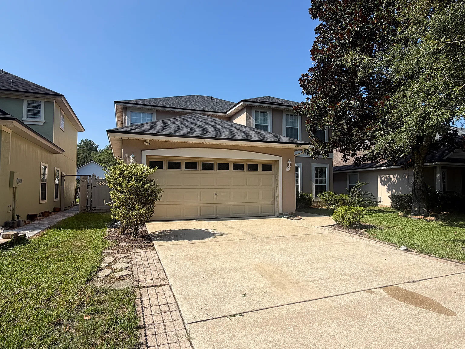 5 bed, 3034 sqft, $3,200 — Photo 1
