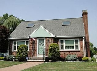25 Eustis St, Saugus, MA 01906