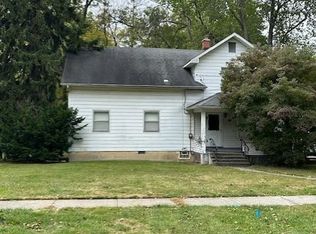 818 Cherry St, Perrysburg, OH