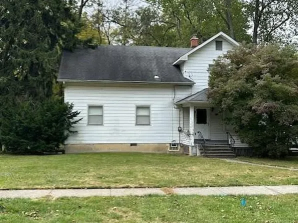 818 Cherry St, Perrysburg, OH 43551