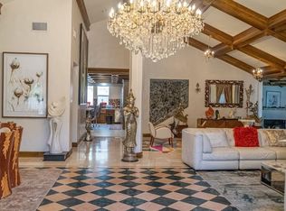 5461 Encino Ave, Encino, CA 91316