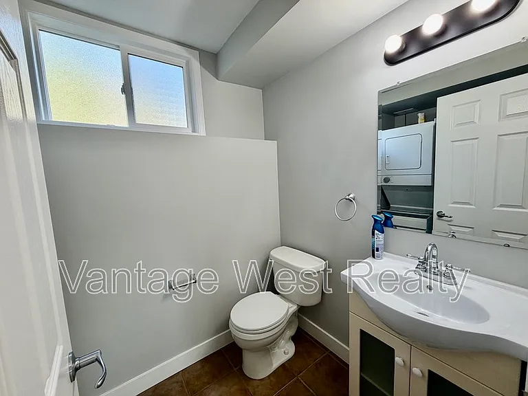 3426B Logan Rd — Photo 4