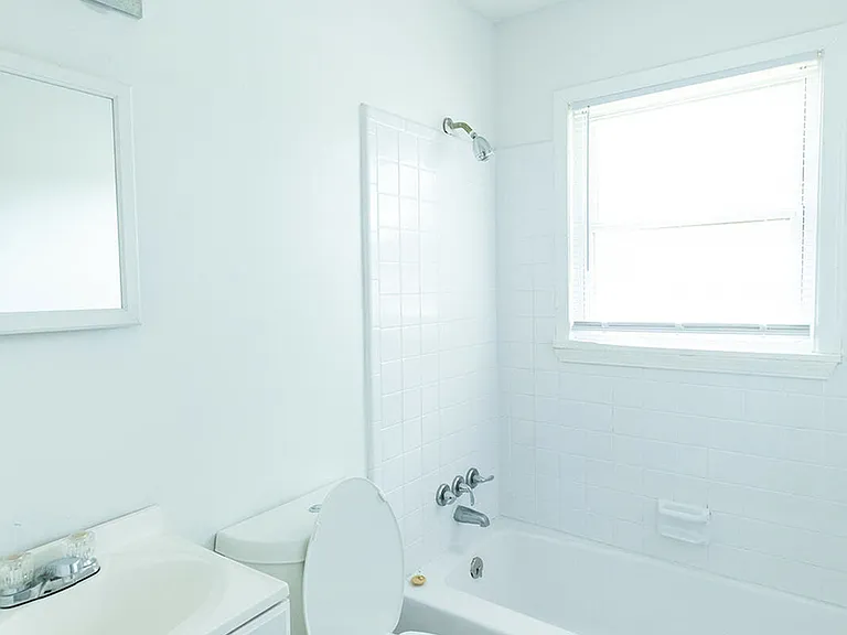 Bathroom (1) Bathroom (1)