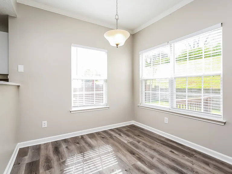 165 Claybrook Ln — Photo 7