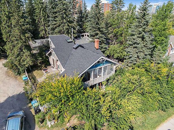 5th image of 2629 E Erlton St SW