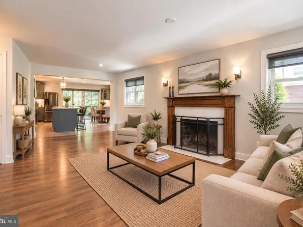 3222 Dye Dr, Falls Church, VA 22042