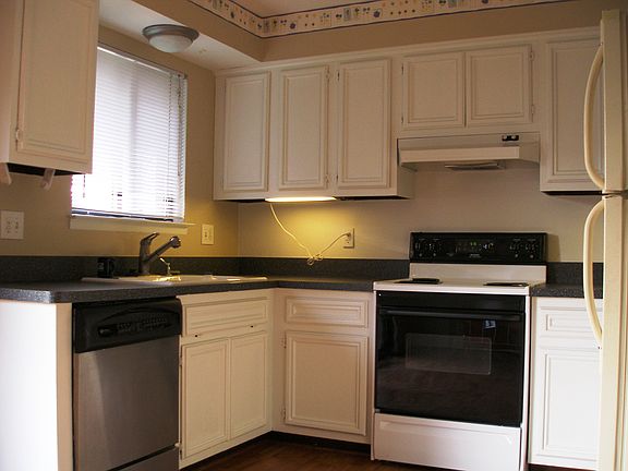 2nd image of 4407 Briarwood Ave