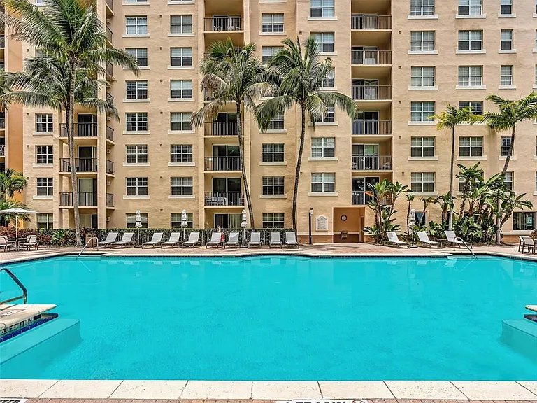 1801 N Flagler Dr #416 — Photo 42