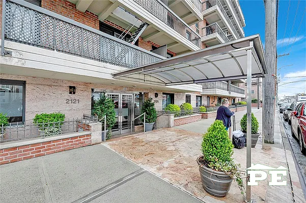 Sold by Pride Estates | media 2