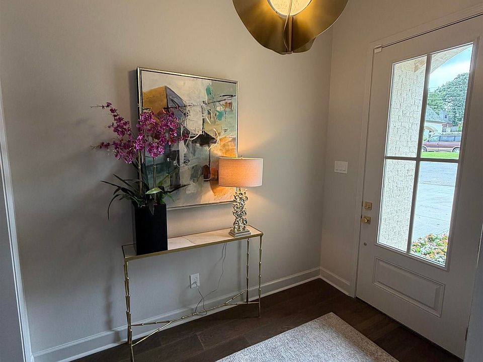 2nd image of 106 Mergeron Ct