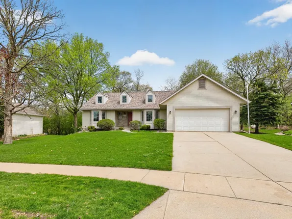 1131 Baird Ln NE, Rochester, MN 55906