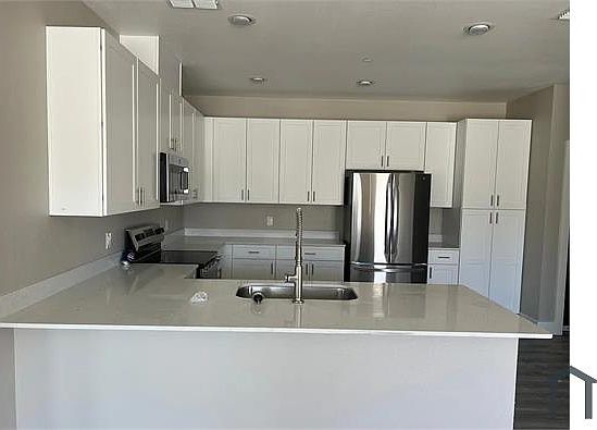 1st image of 405 Richlands Way #8
