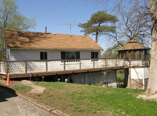 38136 N Watts Ave, Spring Grove, IL 60081