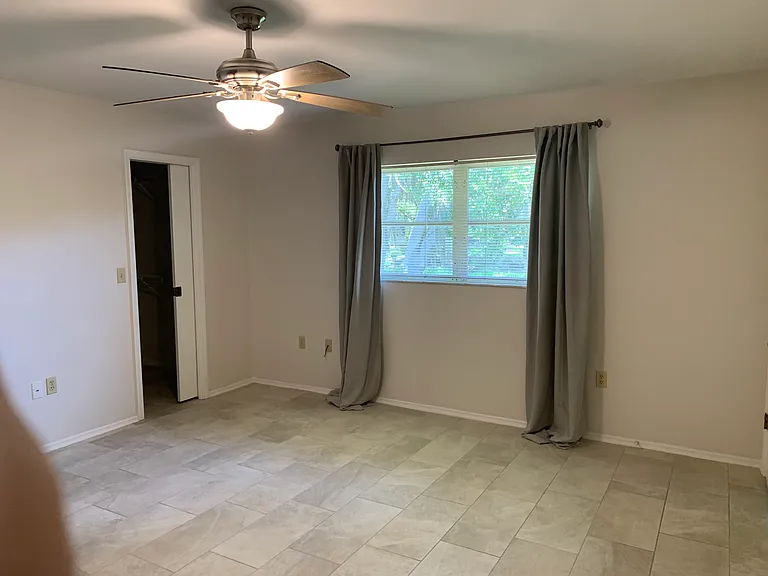 2193 Cork Oak St E — Photo 17