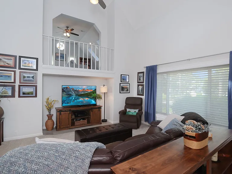 20B Freeman Dr — Photo 9