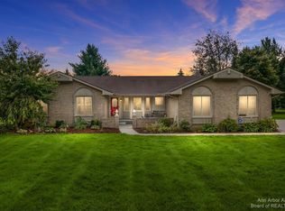 48765 Thornbury Dr, Novi, MI 48374