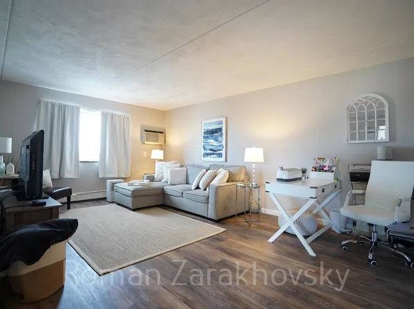 12 Cottage Ct, Newton, MA