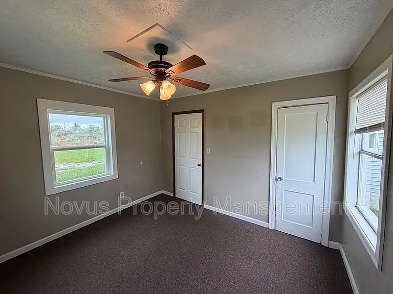 2227 W Highway 5 — Photo 11