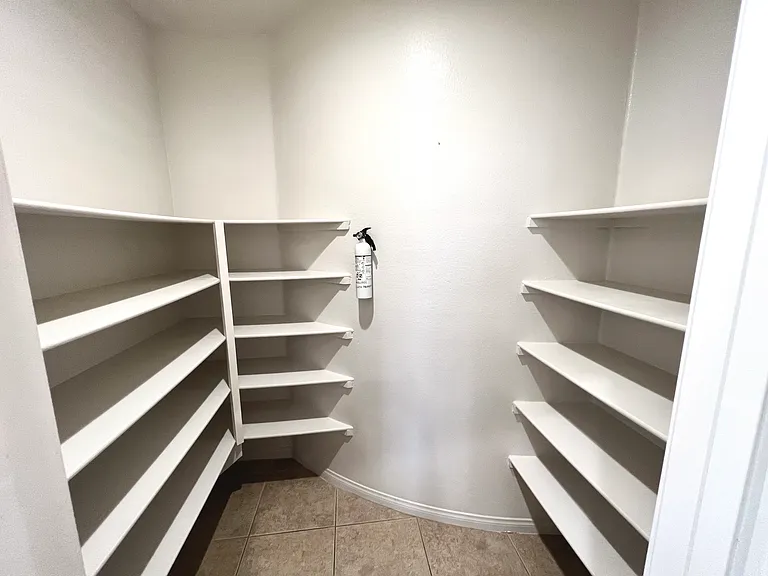 7140 Charter Crest St — Photo 33