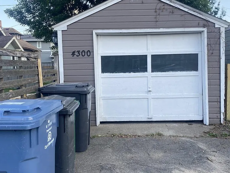 4300 Lyndale Ave S — Photo 23
