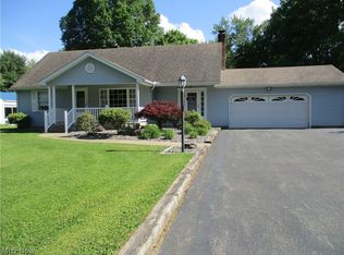 631 Ravine Dr, Youngstown, OH 44505