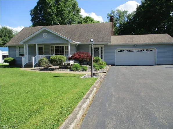631 Ravine Dr, Youngstown, OH 44505