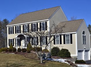 23 Boxwood Ln, Dover, NH 03820