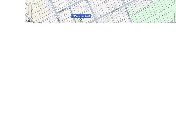 3rd image of 736 Peachtree St
