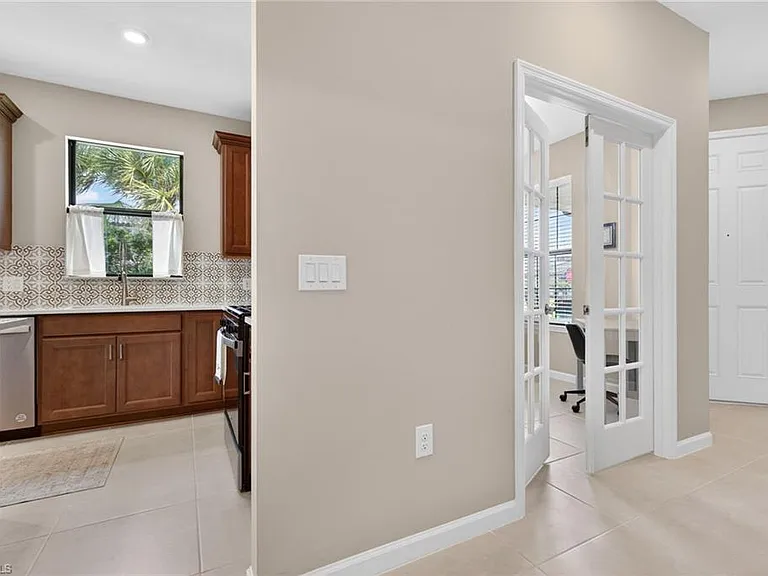 20548 Pebble Glen Dr — Photo 6
